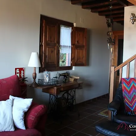 Alojamiento Turistico La Casuca De Kika - Casas De Los Picos